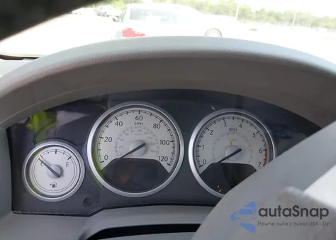 2008 Chrysler Town & Country Limited from USA, damaged, VIN 2A8HR64XX8R689820